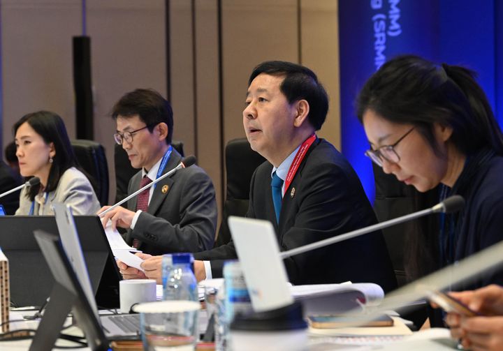 [서울=뉴시스] 구윤철 부총리 겸 기획재정부 장관이 22일 인천 인스파이어 리조트에서 열린 아시아-태평양경제협력체(APEC) 구조개혁장관회의에서 개회사를 하고 있다. (사진=기획재정부 제공) 2025.10.22. photo@newsis.com *재판매 및 DB 금지