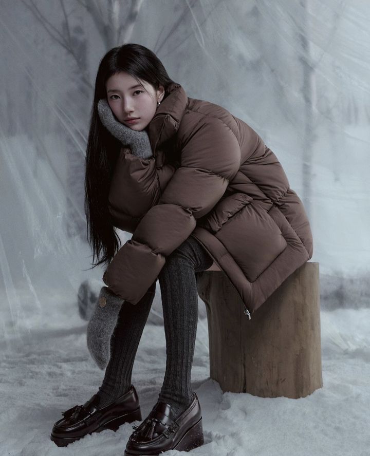 [서울=뉴시스] 수지. (사진=게스 제공, 수지 인스타그램 캡처) 2025.10.23. photo@newsis.com *재판매 및 DB 금지