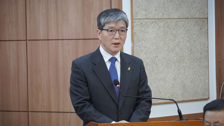 [서울=뉴시스] 23일 서울 종로구 한국기독교회관에서 열린 한국기독교교회협의회 (NCCK) 실행위원회에서 소견 발표를 하는 박승렬 목사 (사진=한국기독교교회협의회 제공) 2025.10.23. photo@newsis.com *재판매 및 DB 금지