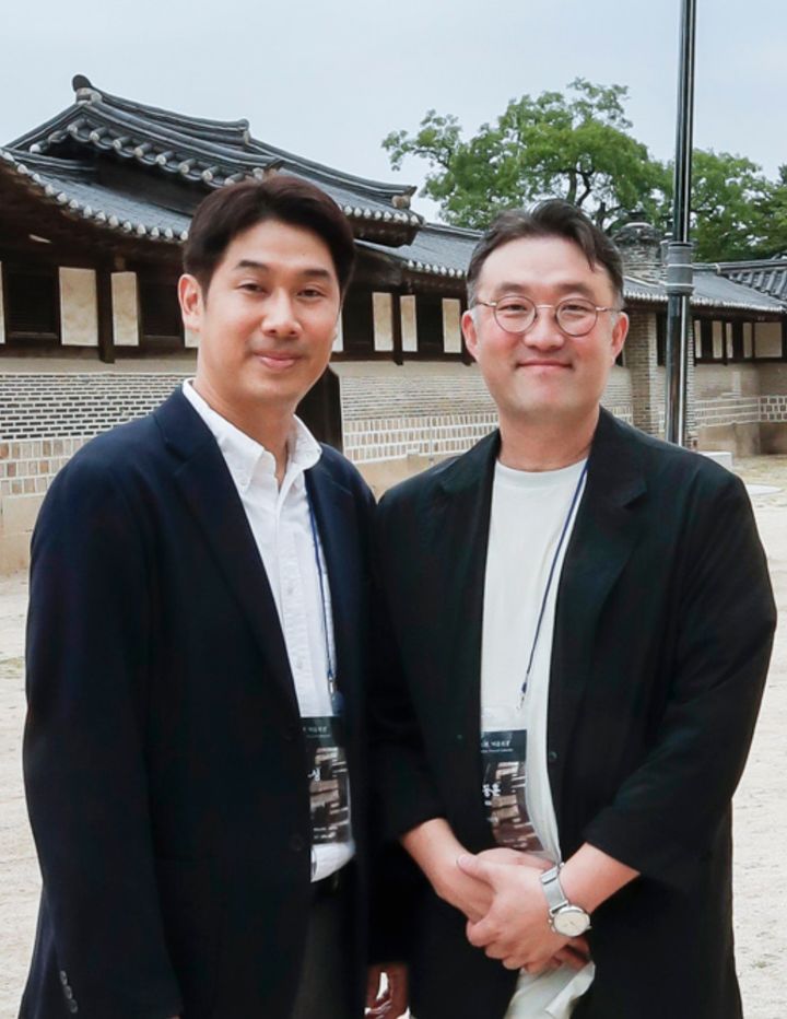 K헤리티지 아트전을 기획한 정우성 세이버스코리아 대표(왼쪽)와 한국헤리티지문화재단 신동훈 대표. *재판매 및 DB 금지