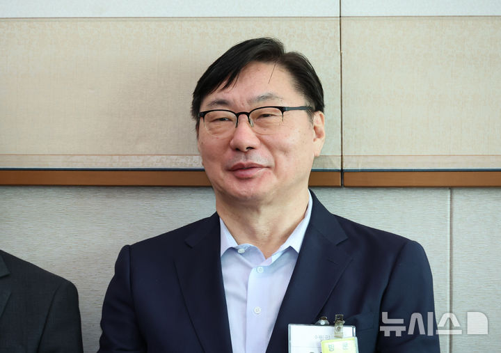 [서울=뉴시스] 김금보 기자 = 이화영 전 경기도평화부지사가 23일 서울 여의도 국회에서 열린 법제사법위원회 국정감사에 출석해 있다. 2025.10.22. kgb@newsis.com