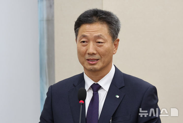 [서울=뉴시스] 김금보 기자 = 전대욱 한국수력원자력 사장 직무대행이 23일 서울 여의도 국회에서 열린 기후에너지환경노동위원회 국정감사에서 질의에 답하고 있다. 2025.10.22. kgb@newsis.com