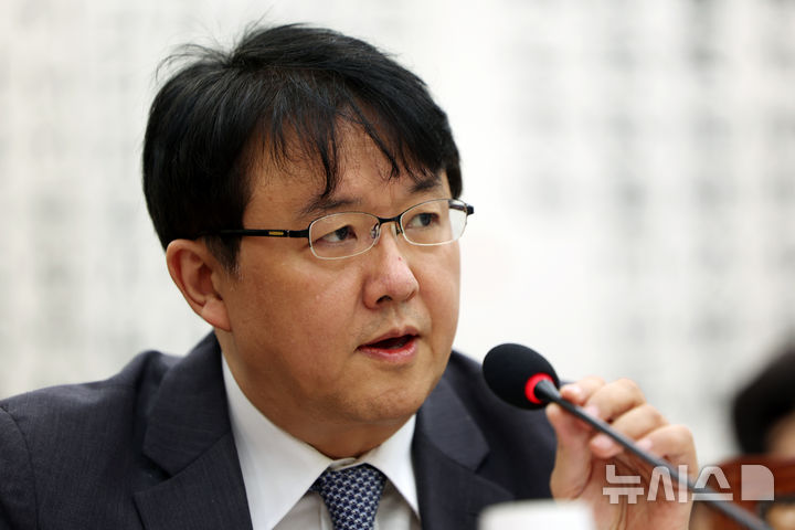 김태훈 합수본부장 첫 출근…'정교유착' 수사 본격화