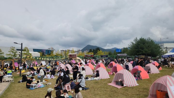 사진은 10월 달성화석박물관에서 개최된 캠프닉 행사 모습 *재판매 및 DB 금지