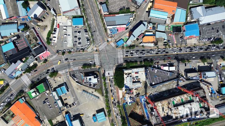 [고양=뉴시스] 일산 가구단지 사거리 신호체계 개선 전 현장.(사진=일산서부경찰서 제공) 2025.10.25 photo@newsis.com 