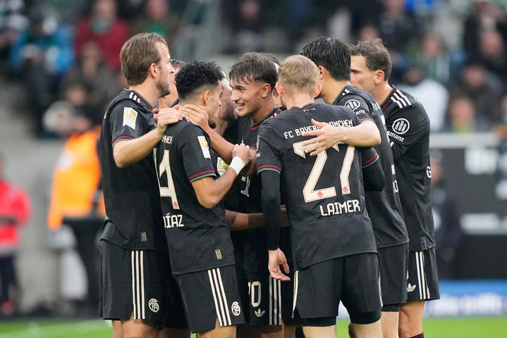 [묀헨글라트바흐=AP/뉴시스] 독일 프로축구 분데스리가 바이에른 뮌헨. 2025.10.25.