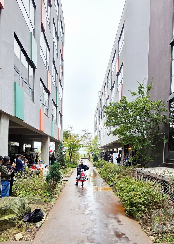 [사진=박현주 미술전문기자]26일 파주출판도시에서 열린 키즈아트 패션쇼 *재판매 및 DB 금지