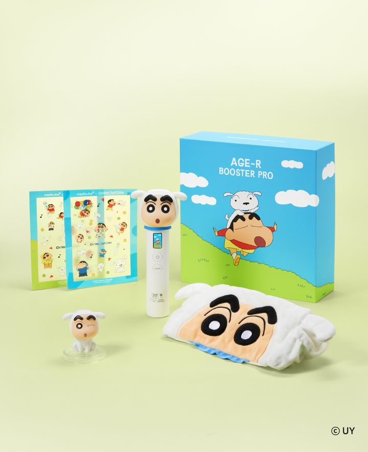 [서울=뉴시스] 글로벌 뷰티 기업 에이피알이 메디큐브 온라인 공식몰을 통해 '짱구는 못말려'의 주인공인 짱구와 흰둥이 캐릭터와 협업한 스킨케어 제품을 선보였다고 27일 밝혔다. (사진=에이피알 제공) *재판매 및 DB 금지