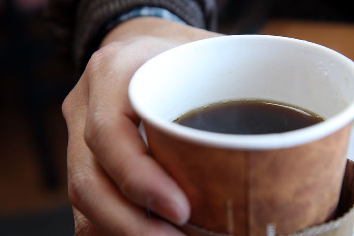 [서울=뉴시스] 대형 프랜차이즈 카페에서 근무하던 아르바이트생이 퇴직금을 앞두고 부당하게 징계해고를 당했다는 주장이 제기됐다. (사진=유토이미지) *재판매 및 DB 금지