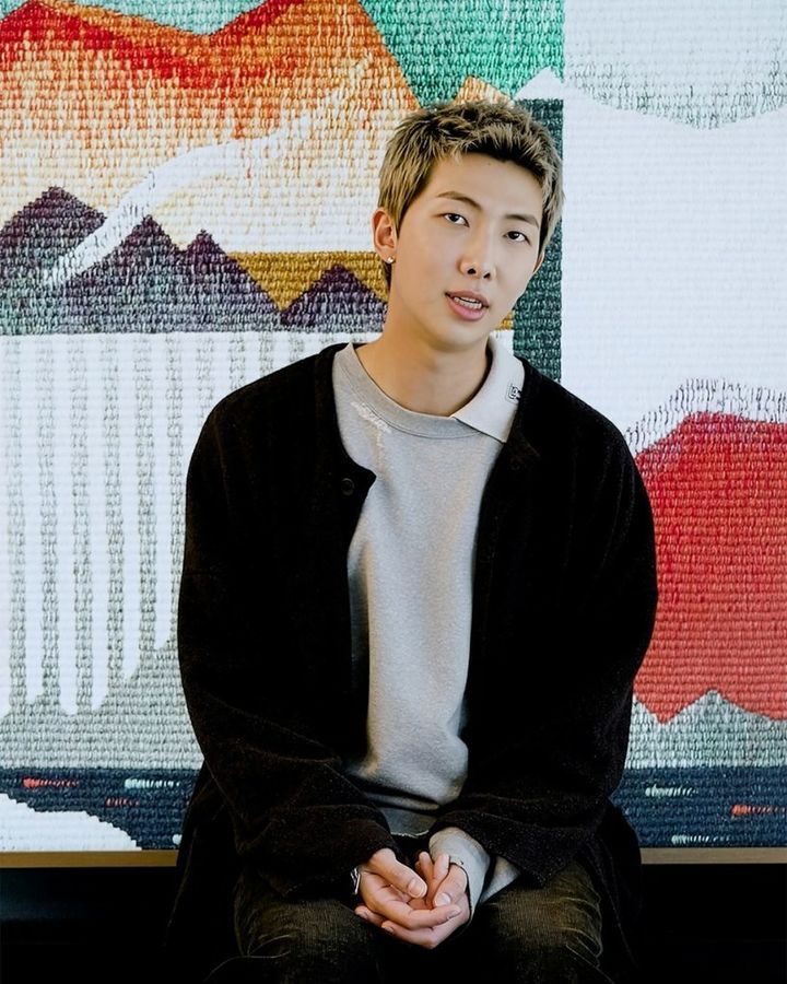 [서울=뉴시스]방탄소년단 RM, (사진 = 삼성전자 뉴스룸) 2025.10.27. photo@newsis.com *재판매 및 DB 금지