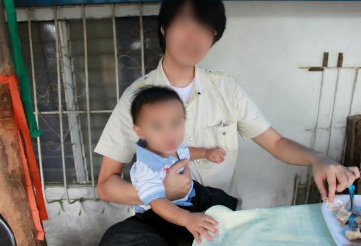 [뉴시스] 필리핀 여성과 한국인 남성 사이에서 태어난 자녀를 버리고 떠나는 사례가 현지에서 심각한 사회 문제로 떠오르자, 시민단체 '양육비를 해결하는 사람들(구 배드파더스)'의 구본창(62) 활동가가 한국인 아버지들을 공개 추적하며 주목받고 있다. (사진 = 엑스 갈무리) 2025.10.27. *재판매 및 DB 금지