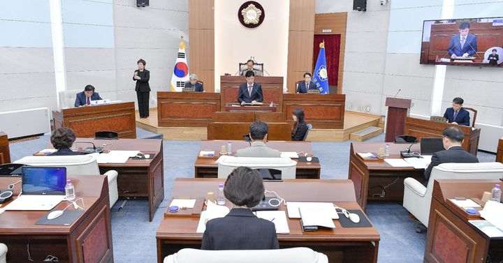 [횡성=뉴시스] 제331회 횡성군의회 임시회 1차 본회의. (사진=횡성군의회 제공) 2025.10.27. photo@newsis.com *재판매 및 DB 금지