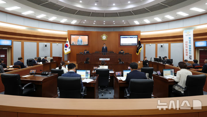 [오산=뉴시스] 오산시의회 제297회 임시회 모습 (사진=오산시의회 제공) 2025.10.27.photo@newsis.com 