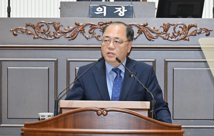 [진주=뉴시스]진주시의회 이규섭 의원.(사진=뉴시스 DB).photo@newsis.com *재판매 및 DB 금지