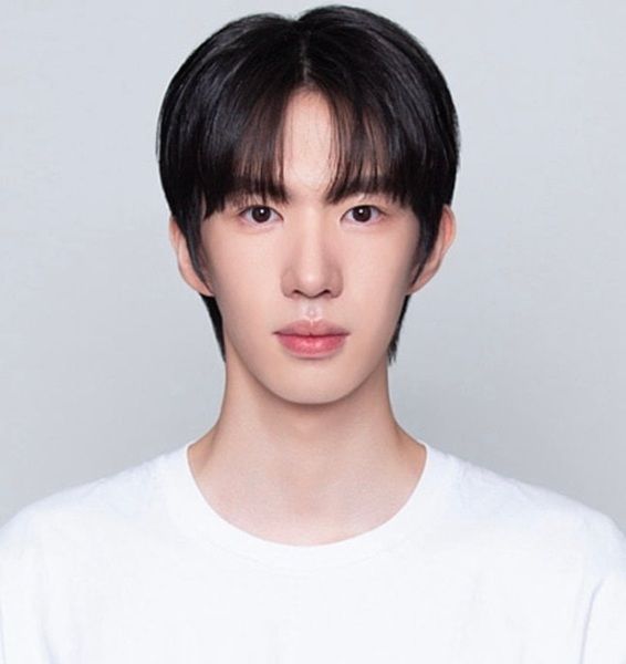 [서울=뉴시스]신전떡볶이 창립주 겸 회장인 하성호 대표의 손자 하민기. (사진=모덴베리코리아 제공) 2025.10.27. photo@newsis.com *재판매 및 DB 금지