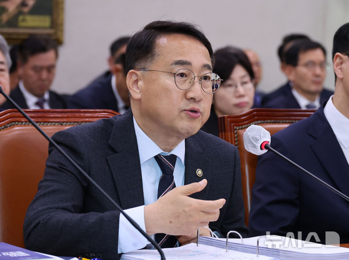 버스·승용차 '쾅쾅', 산림청장 음주운전…수치는 면허정지