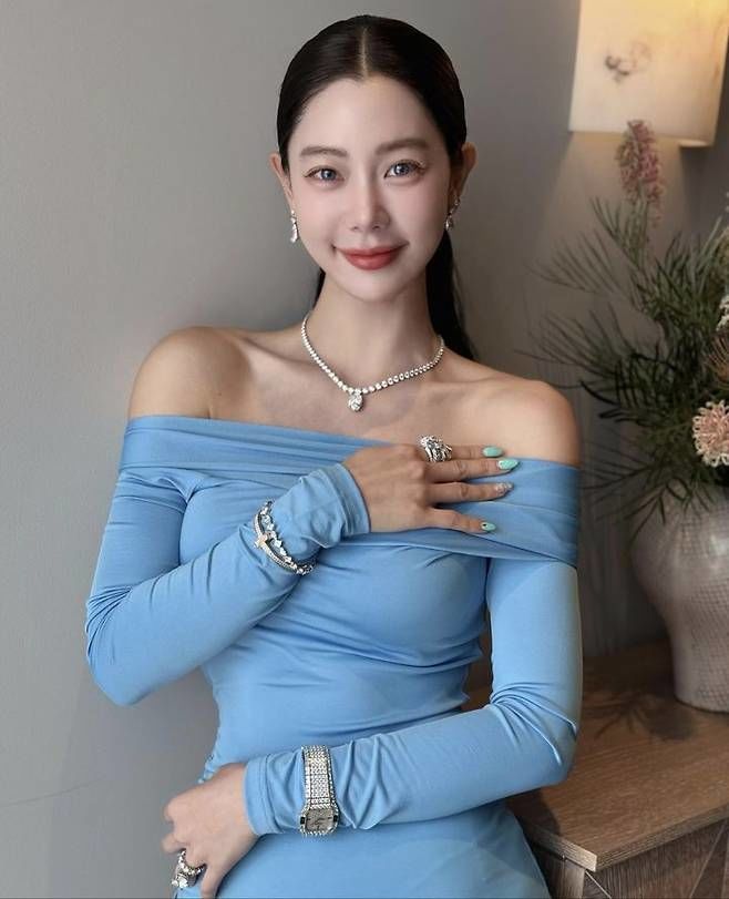 [서울=뉴시스] 클라라. (사진 = 인스타그램 캡처) 2025.10.29. photo@newsis.com *재판매 및 DB 금지