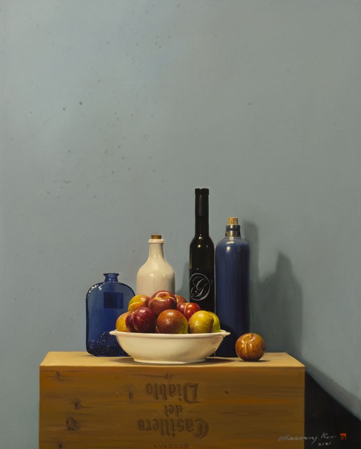 구자승, 와인 박스 위의 정물 2022 Oil on canvas 91.0 x72-s *재판매 및 DB 금지