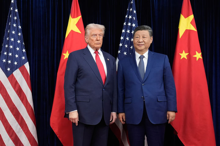 시진핑, 트럼프 통화서 "美, 대만에 무기판매 신중해야"