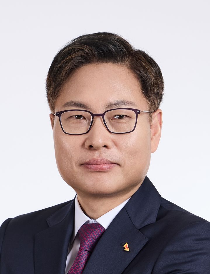 [서울=뉴시스] 강동수 SK㈜ 사장. (사진=SK그룹 제공) 2025.10.30. photo@newsis.com *재판매 및 DB 금지