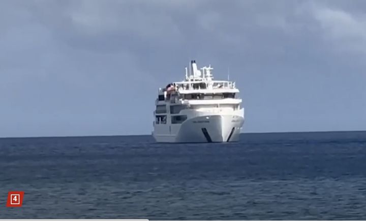 [서울=뉴시스] 수잔 리스가 탑승했던 크루즈 '코럴 어드벤처러'호. (사진출처: 뉴욕포스트 캡처) 2025.10.30.