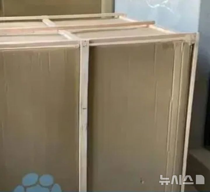 [서울=뉴시스] 자오가 범행에 사용한 상자 (사진=사우스차이나모닝포스트) 2025.10.28. 