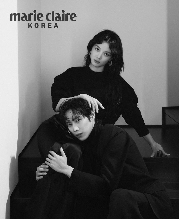 [서울=뉴시스] 30일 패션 매거진 '마리끌레르 코리아'는 김유정, 김영대의 커플 화보를 공개했다. (사진=마리끌레르 코리아 제공) 2025.10.30. photo@newsis.com *재판매 및 DB 금지