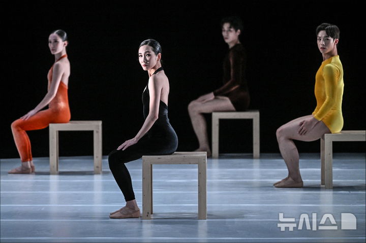  [서울=뉴시스]서울시발레단 '캄머 발레' 공연 장면. (사진=세종문화회관 제공)