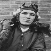 11월 6·25전쟁영웅에 로링 미 공군 소령