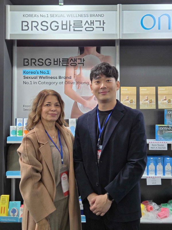 [서울=뉴시스] 컨비니언스의 섹슈얼 웰니스 브랜드 바른생각은 지난달 23일부터 25일까지 오스트리아 빈에서 열린 '롯데 브랜드 엑스포 빈 2025'에 참가했다고 31일 밝혔다. (사진=바른생각 제공) 2025.10.31. photo@newsis.com *재판매 및 DB 금지