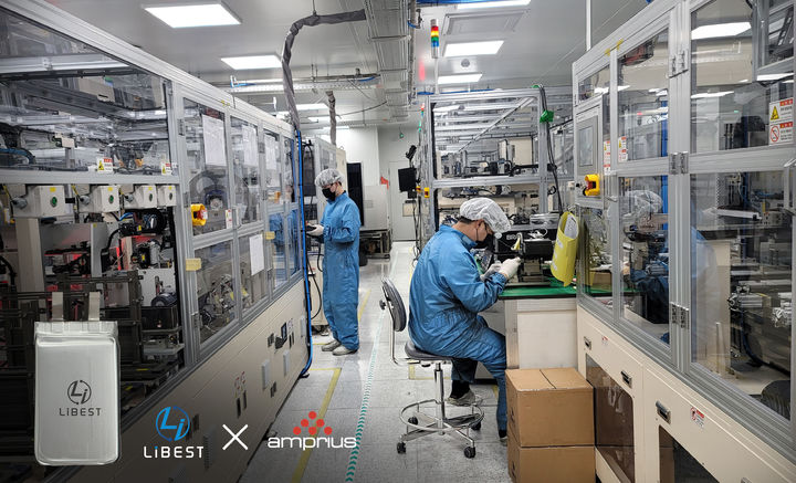 [대전=뉴시스] 국내 배터리 스타트업 리베스트(LiBEST)가 미국 앰프리어스 테크놀로지스(Amprius Technologies, NYSE: AMPX)와 협력해 실리콘 음극 기반 고에너지밀도 항공용 배터리 양산에 성공했다. (사진=리베스트 제공) 2025.10.31. photo@newsis.com&nbsp; *재판매 및 DB 금지