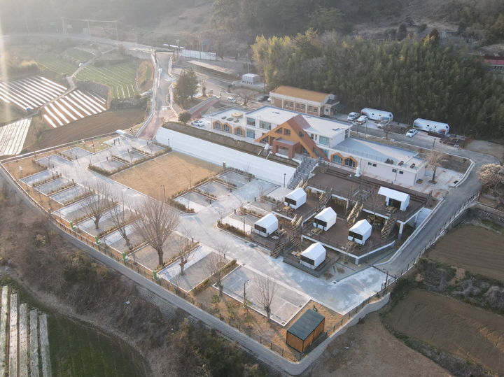 경남 남해군 ‘한려해상국립공원 덕신야영장’ (사진=한국관광공사) *재판매 및 DB 금지