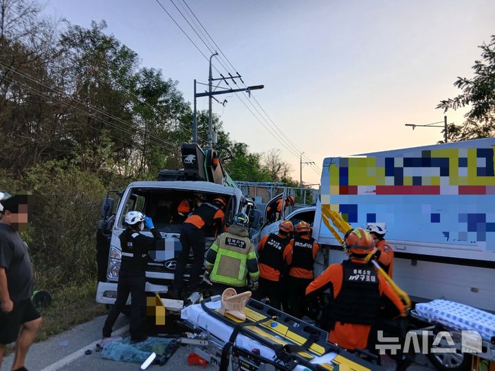 [청주=뉴시스] 사고 현장 (사진= 충북소방본부 제공) 2025.10.31. photo@newsis.com *재판매 및 DB 금지