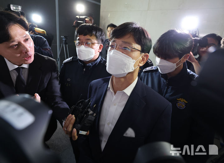 해병 중대장, 채상병 재판서 "훈련 안받은 실종자 장화높이 수색, 황당"