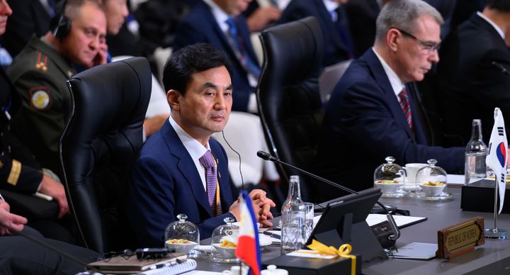 [서울=뉴시스] 안규백 국방부 장관이 1일(현지시간) 말레이시아 쿠알라룸푸르에서 개최된 제12차 아세안(ASEAN·동남아시아국가연합) 확대 국방장관회의(ADMM-Plus)에 참석한 모습. (사진=국방부 제공) 2025.11.01. *재판매 및 DB 금지