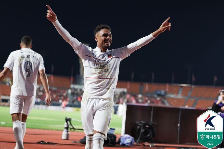 [서울=뉴시스]K리그1 포항 주닝요. (사진=한국프로축구연맹 제공)