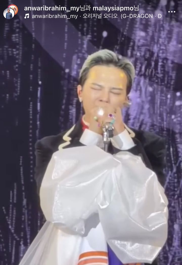 [서울=뉴시스] 지드래곤. (사진 = 안와르 이브라힘 말레이시아 총리 인스타그램 캡처) 2025.11.02. photo@newsis.com *재판매 및 DB 금지