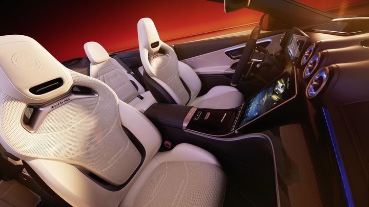 [서울=뉴시스] 메르세데스-AMG CLE 53 4MATIC+ 카브리올레 리미티드 에디션 인테리어. (사진=메르데세스-벤츠 코리아 제공) photo@newsis.com *재판매 및 DB 금지