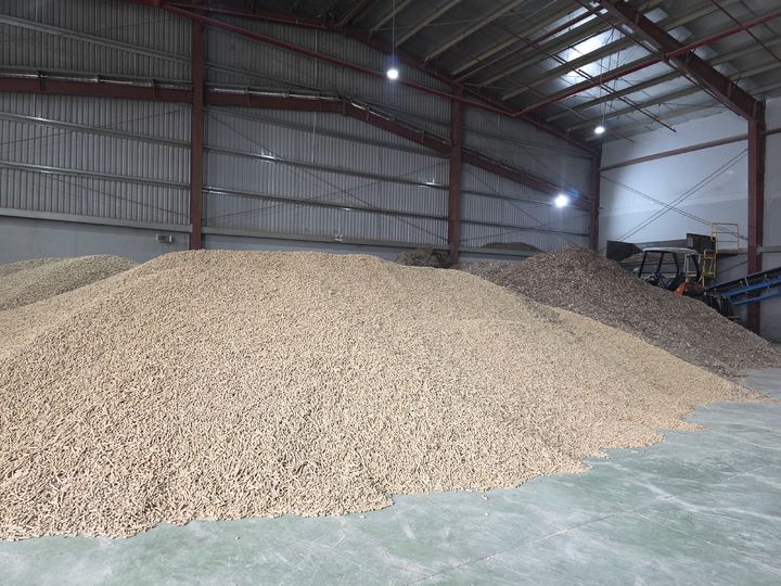 [호찌민=뉴시스] 이주혜 기자 = 베트남 C&T VINA 공장에 바이오매스가 보관돼 있다. 2025.10.30. *재판매 및 DB 금지