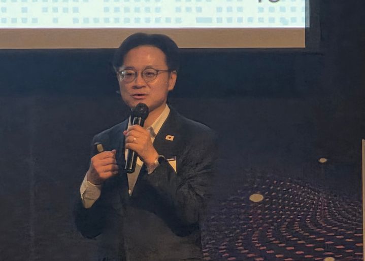 [서울=뉴시스] 강은정 기자=제190회 중견기업 최고경영자 강연회에서 발표하고 있는 김정관 산업통상부 장관. 2025.11.03. eunduck@newsis.com *재판매 및 DB 금지