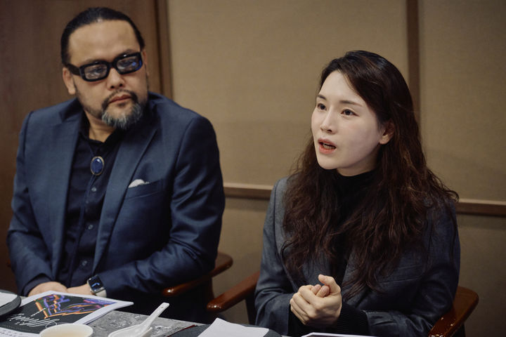 [서울=뉴시스] 3일 서울 중구 한 식당에서 열린 '2025 포항국제음악제' 기자간담회에 음악제의 기획자 겸 예술감독은 첼리스트 박유신과 사무엘 윤이 참석했다. (사진=포항문화재단 제공) 2025.11.03. photo@newsis.com *재판매 및 DB 금지