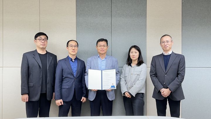 [서울=뉴시스] 국토교통과학기술진흥원은 최근 연구현장의 안전과 연구자 인권 보호를 당부하는 서한을 발송했다고 3일 밝혔다. (사진=국토교통진흥원 제공) 2025.11.03. photo@newsis.com *재판매 및 DB 금지