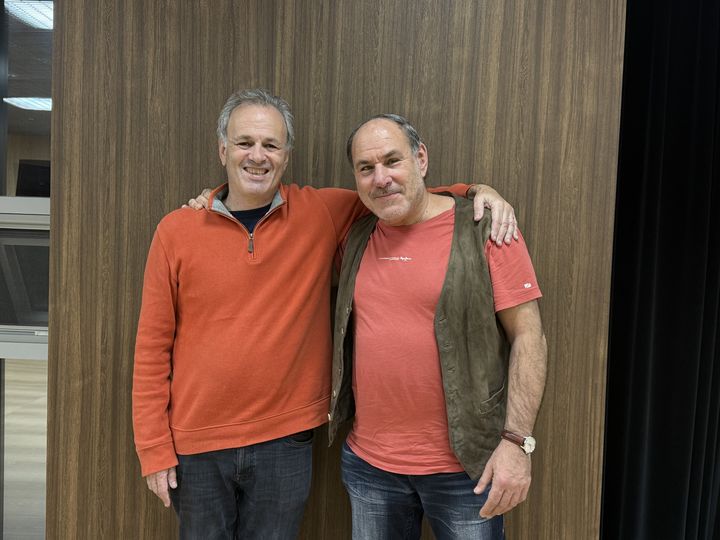 [서울=뉴시스] 3일 서울 서초구 서울문화예술센터 서초에서 첼리스트 게리 호프만과 피아니스트 데이비드 셀리그가 기자들과 만났다. (사진=서울국제음악제 제공) 2025.11.03. photo@newsis.com *재판매 및 DB 금지