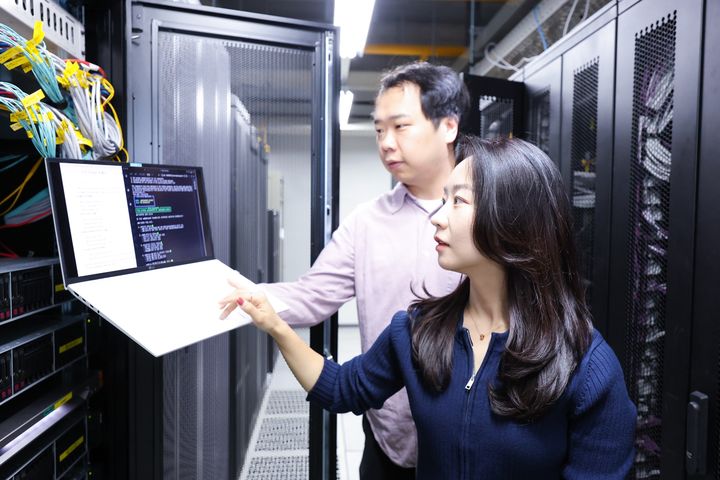 LGU+, AWS와 AI 기반 '네트워크 SW 자동 설치' 기술 개발
