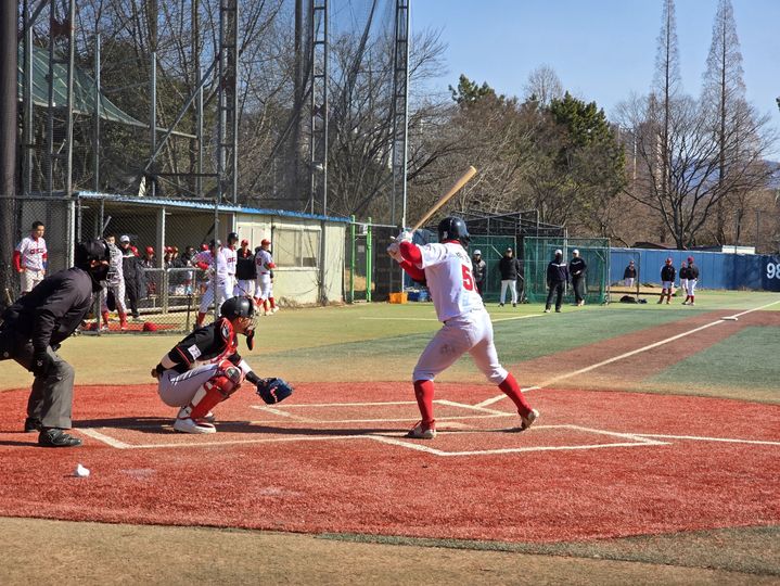 [창원=뉴시스] 강경국 기자 = 우수고교 대학초청 윈터리그 야구대회. (사진=창원시청 제공). 2025.11.04. photo@newsis.com *재판매 및 DB 금지