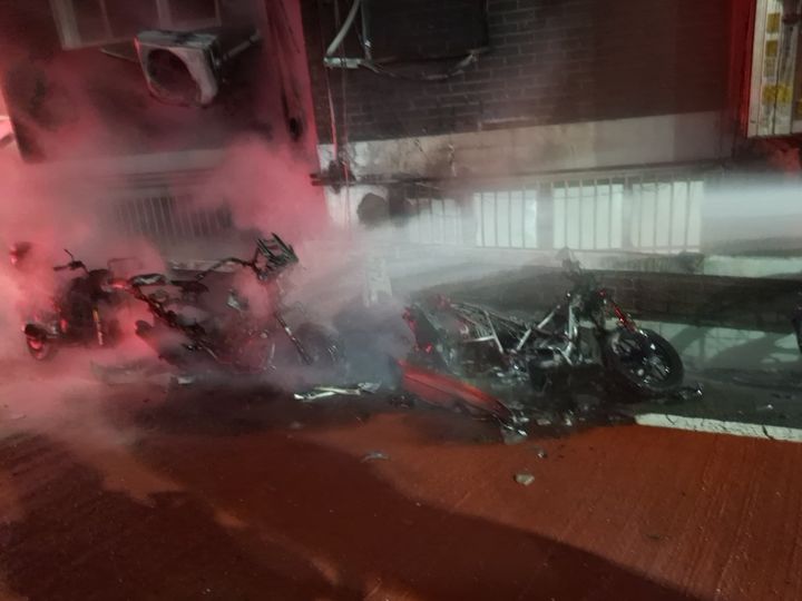 [수원=뉴시스] 화재 현장 (사진=경기도소방재난본부 제공) 2025.11.04. photo@newsis.com *재판매 및 DB 금지