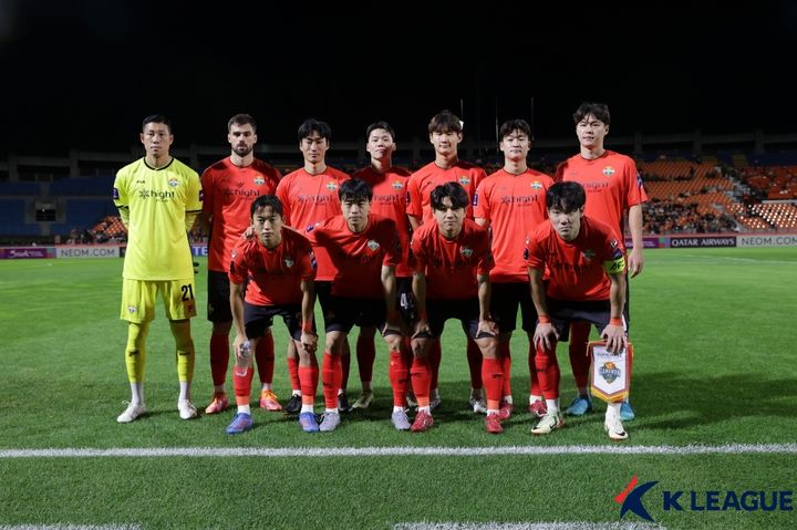 [서울=뉴시스] 프로축구 K리그1 강원FC. (사진=한국프로축구연맹 제공) *재판매 및 DB 금지