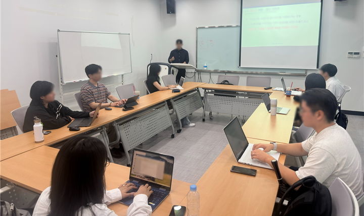 [서울=뉴시스] 건국대는 졸업생의 취업을 지원하기 위해 '2025학년도 자기주도 프로그램'을 운영했다. (사진=건국대 제공) 2025.11.05. photo@newsis.com *재판매 및 DB 금지