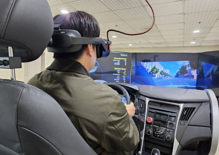 [원주=뉴시스] 운전능력진단시스템 시연회. (사진=한국도로교통공단 제공) 2025.11.05. photo@newsis.com *재판매 및 DB 금지