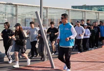 넥슨이 '넥슨포럼 2.0'의 체험 프로그램으로 마련한 '션과 함께하는 창의 기부 러닝 원데이 클래스'. (사진=넥슨 제공) *재판매 및 DB 금지